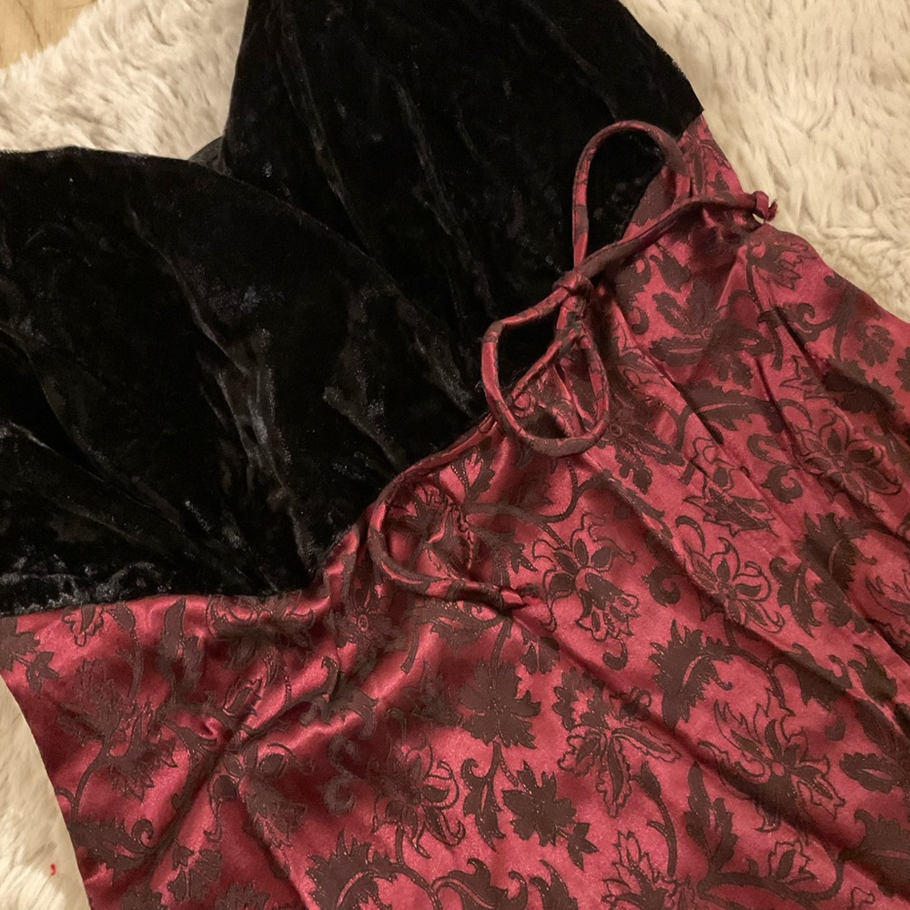 Velvet and satiny wrap dress